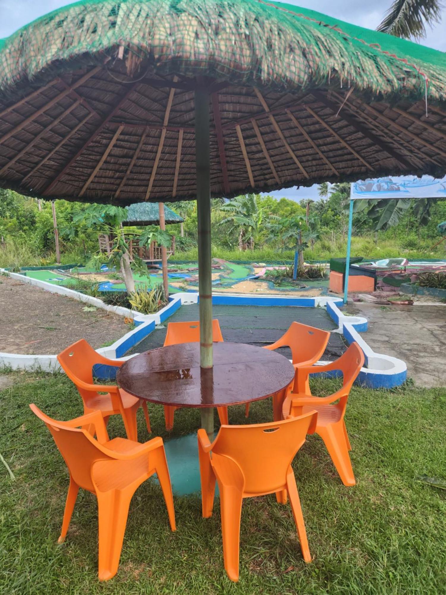 Nirvana Bamboo Houses & Dive Resort Moalboal Exterior photo