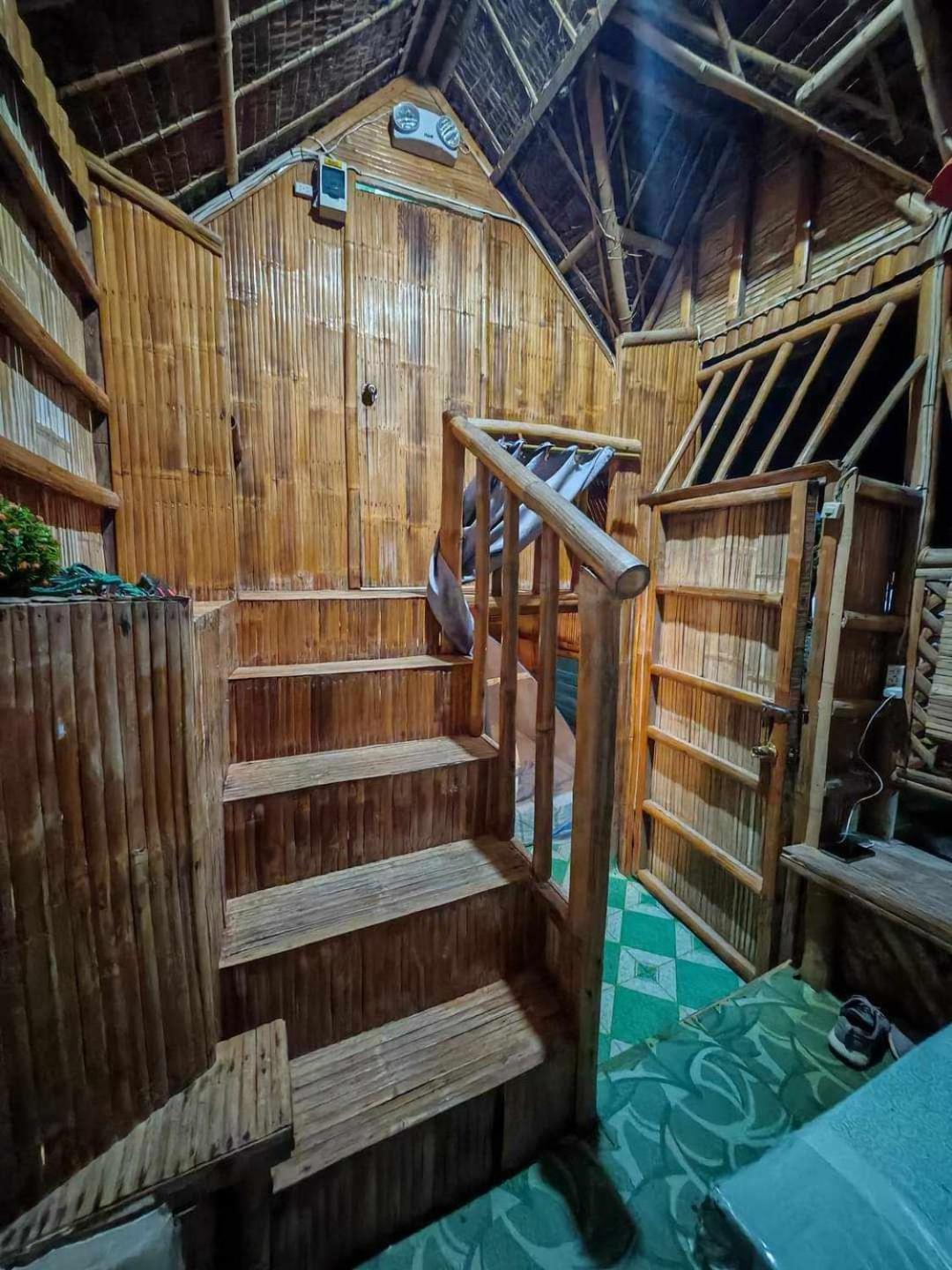 Nirvana Bamboo Houses & Dive Resort Moalboal Exterior photo